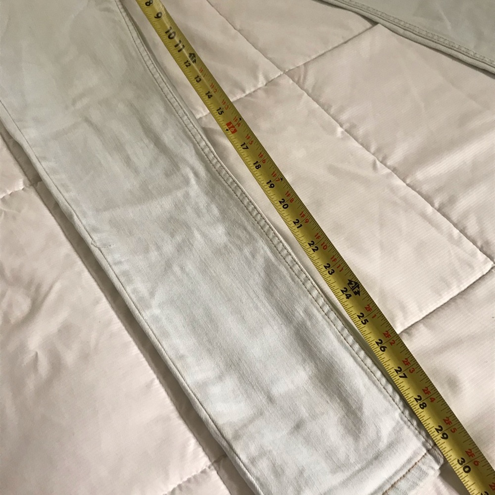 NWOT Lightwash Forever 21 Men Jeans - Picture 5 of 5